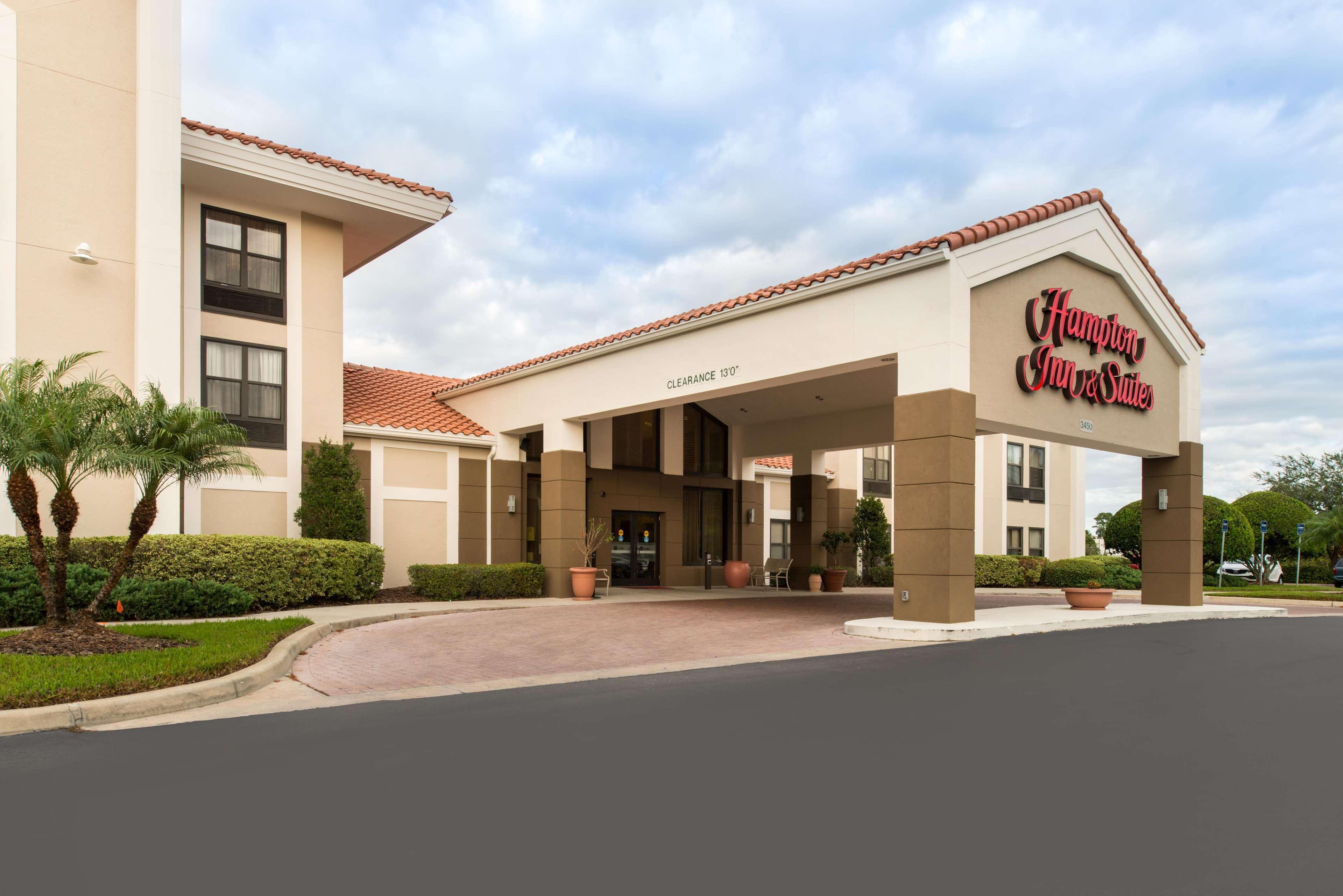 Hampton Inn & Suites Orlando-East Ucf Exterior photo