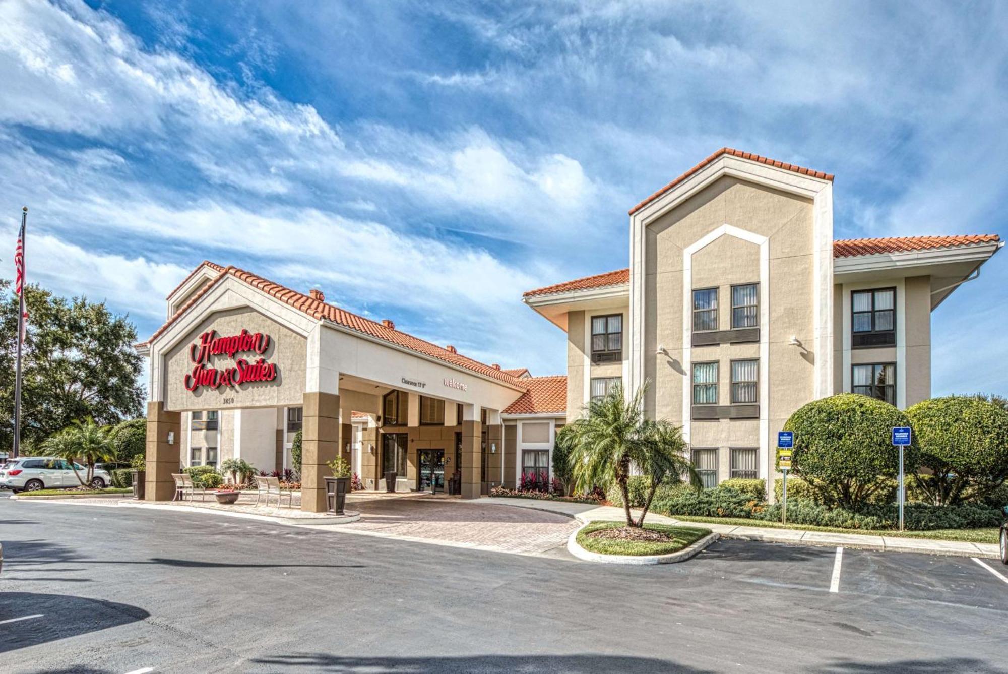 Hampton Inn & Suites Orlando-East Ucf Exterior photo